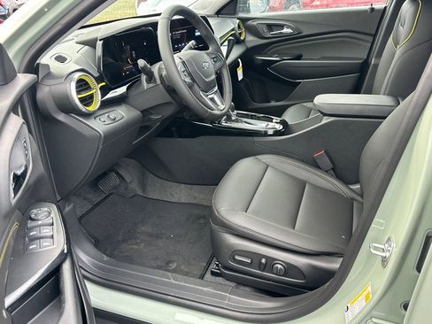 New 2026 Chevrolet Trax ACTIV w/ Sunroof Package image 9