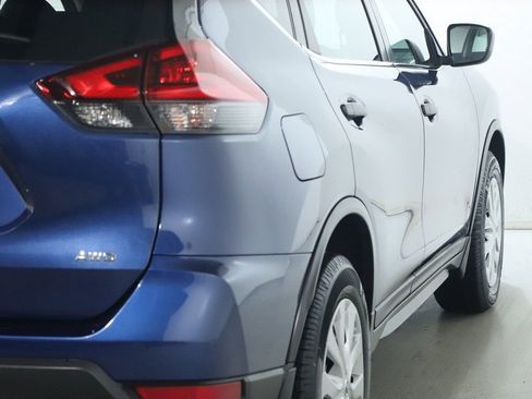 Used 2020 Nissan Rogue S image 43