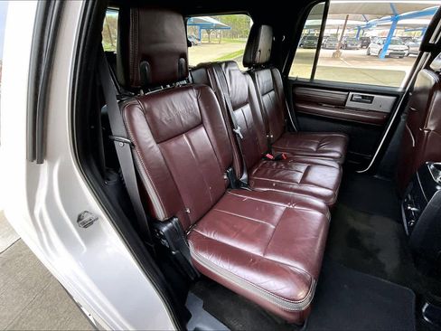 Used 2015 Ford Expedition Platinum image 20