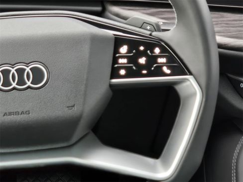 New 2025 Audi Q5 Premium Plus image 16