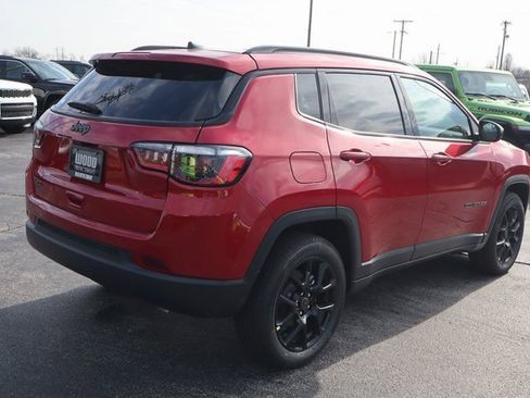New 2026 Jeep Compass Latitude image 21