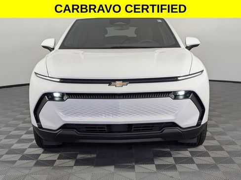 Used 2026 Chevrolet Equinox EV LT FWD image 3