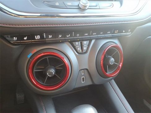 Used 2021 Chevrolet Blazer RS w/ Enhanced Convenience Package image 17