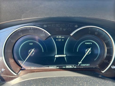 Used 2018 BMW 530e xDrive w/ M Sport Package 2 image 18