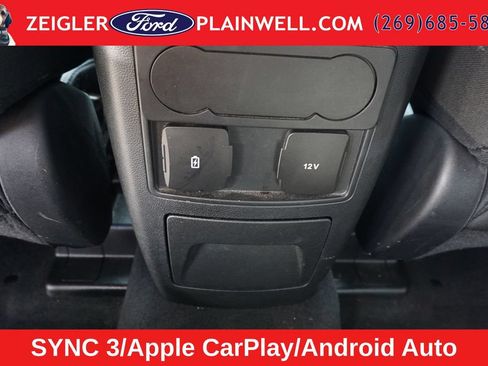 Used 2022 Ford Explorer XLT AWD/4WD image 14