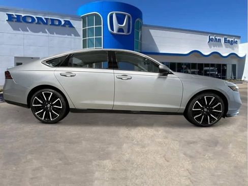 New 2025 Honda Accord Touring image 8