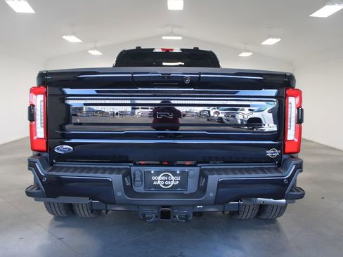New 2026 Ford F350 4x4 Crew Cab DRW Super Duty image 7
