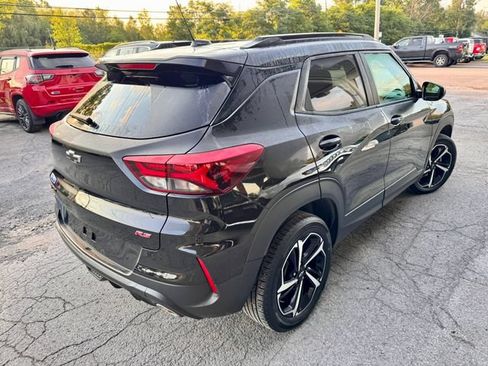 Used 2023 Chevrolet TrailBlazer RS w/ Sun and Liftgate Package AWD/4WD image 5