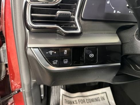 Used 2023 Kia Sportage SX Prestige image 19