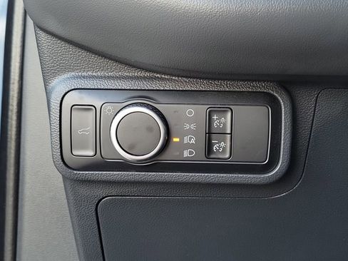 Certified 2025 Ford Explorer Active RWD image 23