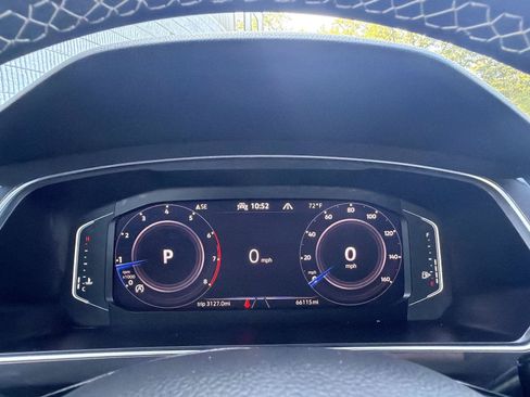 Used 2021 Volkswagen Tiguan SEL w/ 3rd Row Seat Package AWD/4WD image 18