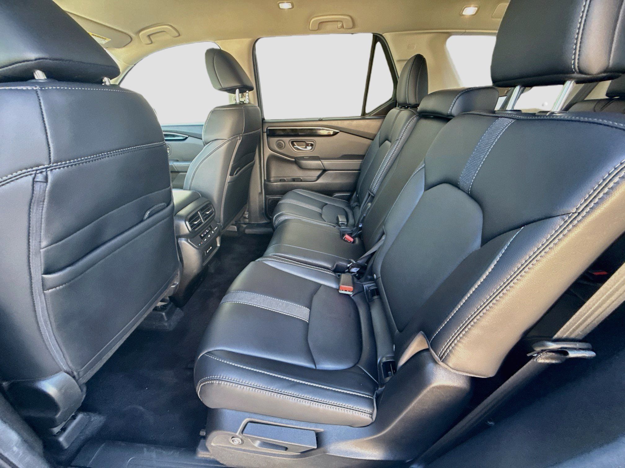 Used 2025 Honda Pilot EX-L image 23