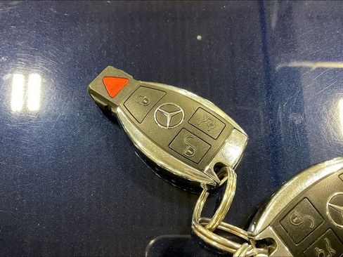 Used 2015 Mercedes-Benz E 350 4MATIC Sedan image 11