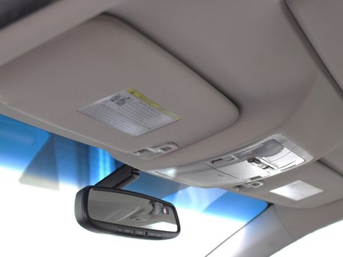 Used 2016 Toyota Avalon Touring image 65