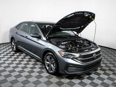 Certified 2024 Volkswagen Jetta SE FWD image 30