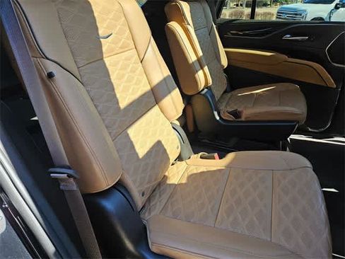 Used 2024 Cadillac Escalade Sport w/ LPO, ONYX Package image 22