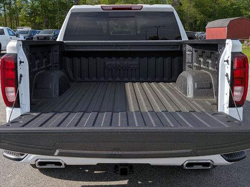 New 2026 GMC Sierra 1500 Elevation w/ Elevation Premium Package AWD/4WD image 10