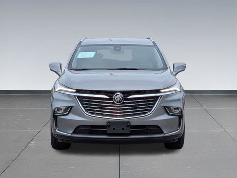 Used 2024 Buick Enclave Essence AWD/4WD image 9