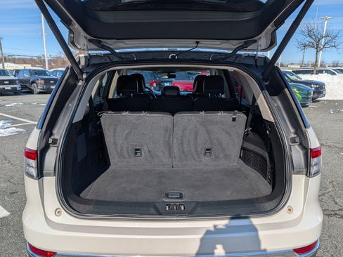 Used 2020 Lincoln Aviator Reserve w/ Equipment Group 202A image 12