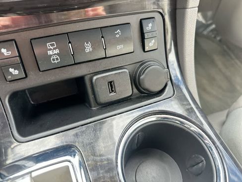 Used 2017 Buick Enclave Leather image 33