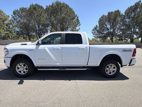 Used 2021 RAM 2500 Laramie AWD/4WD image 2
