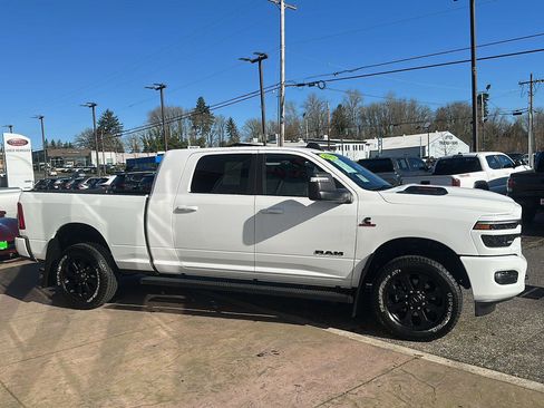 Used 2025 RAM 3500 Laramie w/ Night Edition image 4
