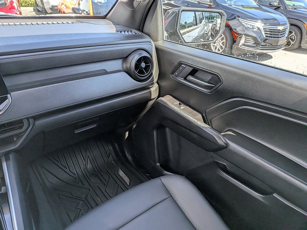 Certified 2025 Chevrolet Colorado Trail Boss AWD/4WD image 44