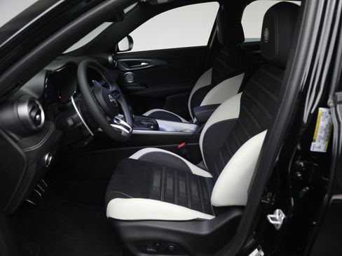 New 2026 Alfa Romeo Tonale w/ Active Assist Package AWD/4WD image 13