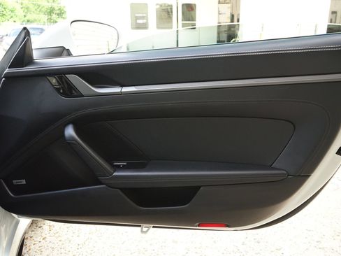 Used 2021 Porsche 911 Carrera RWD image 22