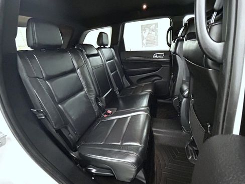 Used 2018 Jeep Grand Cherokee Limited image 18