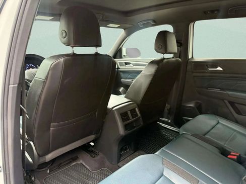 Used 2021 Volkswagen Atlas Cross Sport SEL image 16