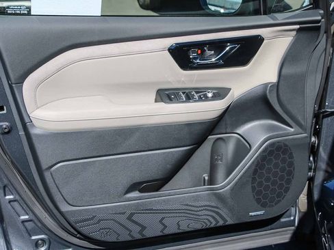 New 2025 Subaru Forester Limited image 16