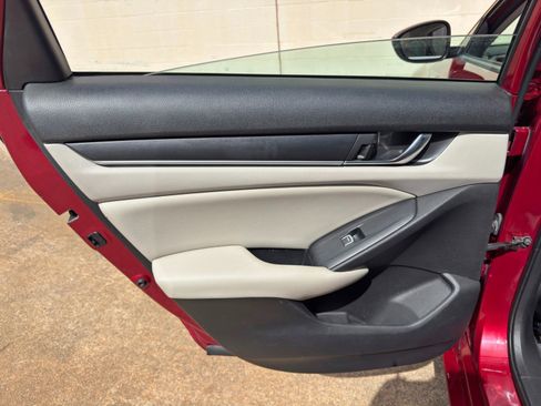 Used 2021 Honda Accord LX image 37