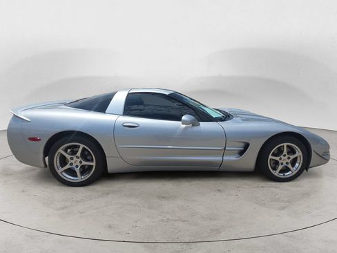 Used 2001 Chevrolet Corvette Coupe w/ Preferred Equipment Group2 RWD image 4