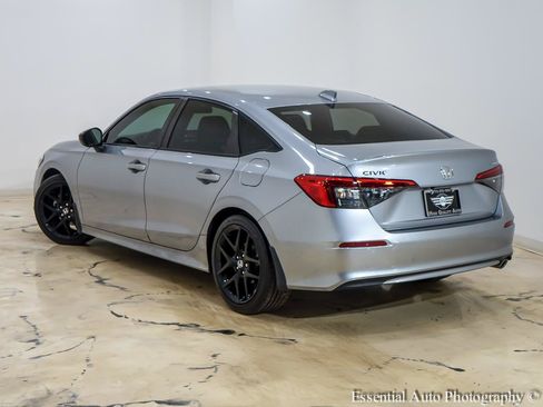 Used 2024 Honda Civic Sport image 10