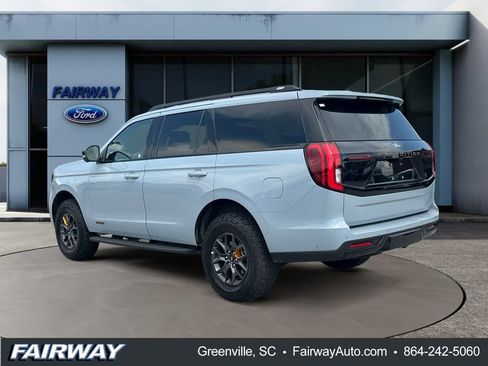 Used 2025 Ford Expedition Tremor AWD/4WD image 4