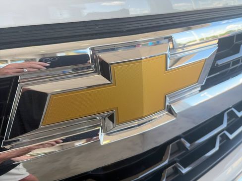 Certified 2025 Chevrolet Silverado 1500 LT AWD/4WD image 33