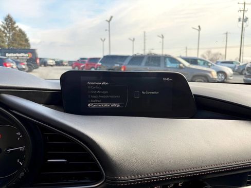 Used 2023 MAZDA MAZDA3 s image 23