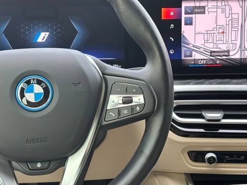 Certified 2023 BMW i4 eDrive40 RWD image 24