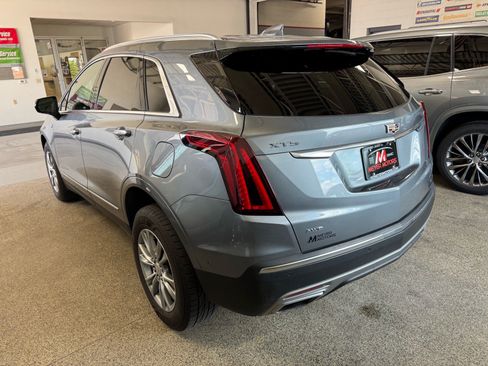 Used 2022 Cadillac XT5 Premium Luxury w/ Technology Package AWD/4WD image 7