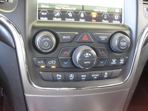 Used 2018 Jeep Grand Cherokee Altitude image 19