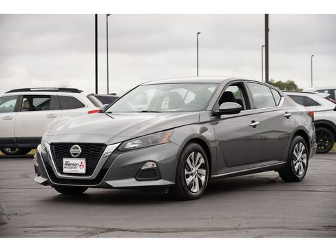 Used 2022 Nissan Altima 2.5 S image 7