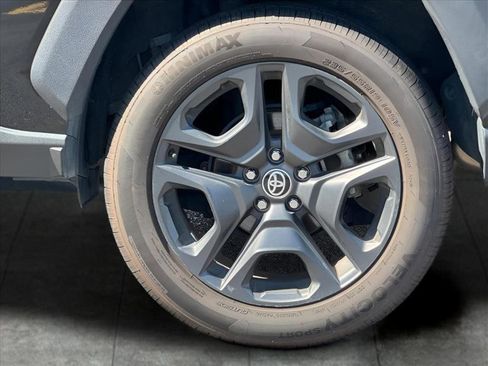 Used 2023 Toyota RAV4 Adventure image 11