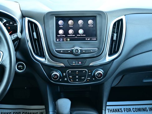 Used 2022 Chevrolet Equinox LT FWD image 18