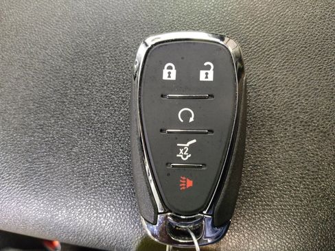 Used 2024 Chevrolet Equinox LT image 32