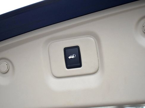 Used 2015 Nissan Pathfinder SL w/ SL Premium Package image 37