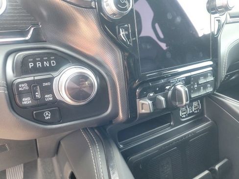 Used 2022 RAM 1500 Limited AWD/4WD image 14