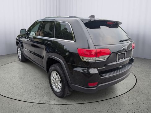 Used 2018 Jeep Grand Cherokee Laredo AWD/4WD image 5