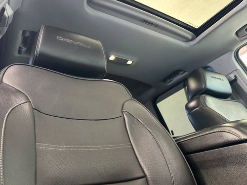 Used 2018 GMC Sierra 1500 Denali w/ Denali Ultimate Package AWD/4WD image 16