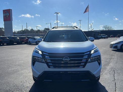 New 2026 Nissan Rogue Platinum w/ Platinum Premium Package image 2